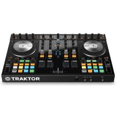 NATIVE INSTRUMENTS Traktor Kontrol S4 Mk2